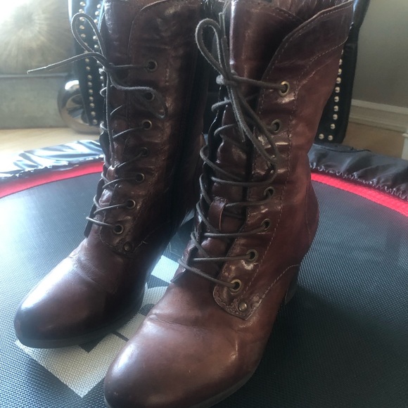 Healed leather boots size 37 Eur Made in Geniva. - Picture 4 of 4